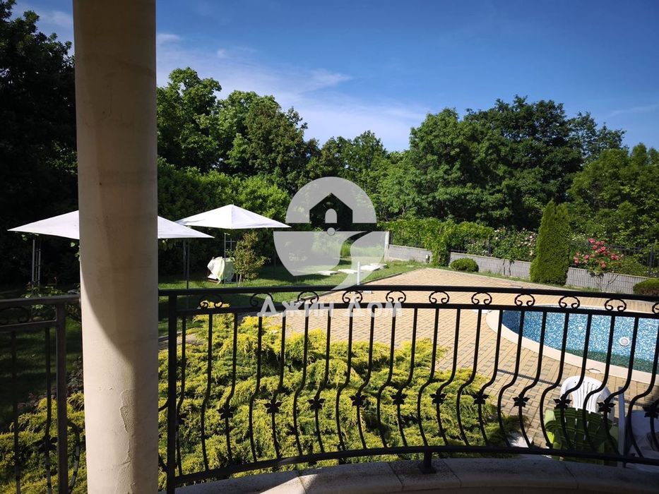 Продава се Тристаен апартамент в Обзор - 112 кв.м за 632 €/кв.м - Снимка #8