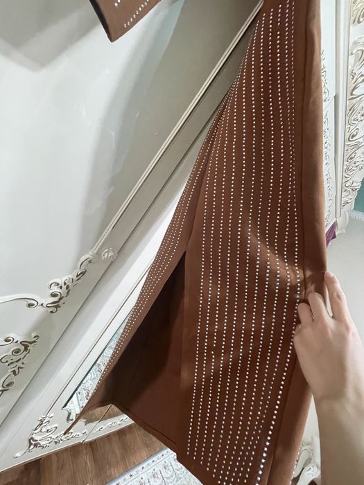 Продам платье со стразами трикотаж