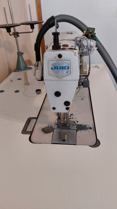 Права шевна машина JUKI