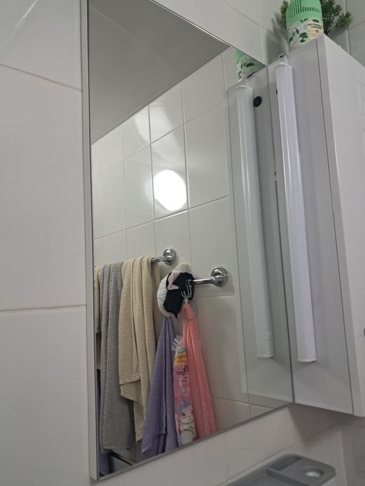 Шкафчик с зеркалом для ванной