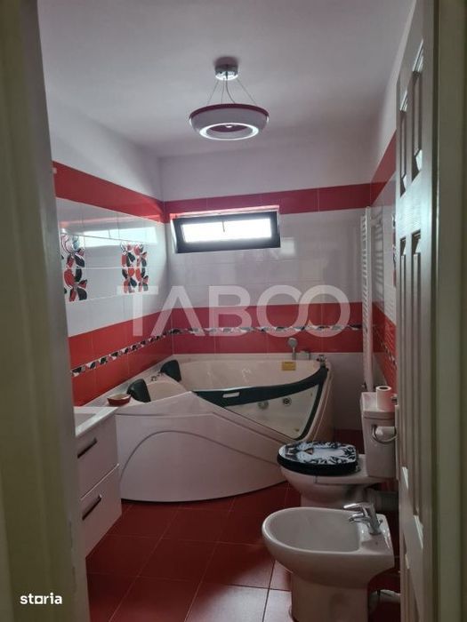 Casa la 5 minute de Fagaras Ultramoderna 300 mp utili la cheie