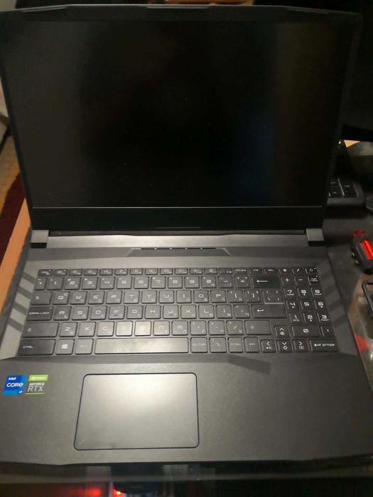 Лаптоп MSI Katana GF66 11UE