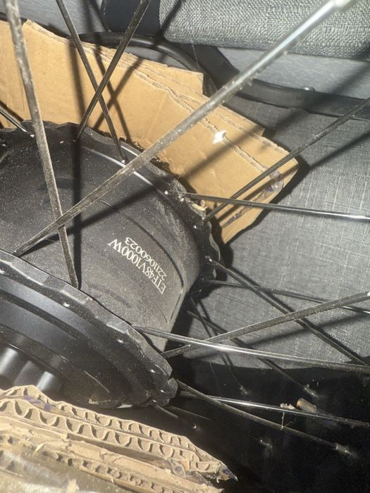 Продам мотор-колесо на электровелосипед.