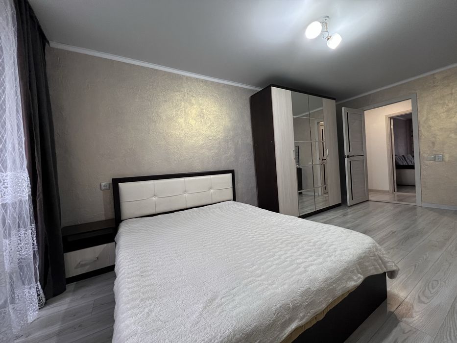 Трёхкомнатная с мебелью