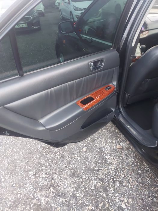 Кожаный салон Камри 35