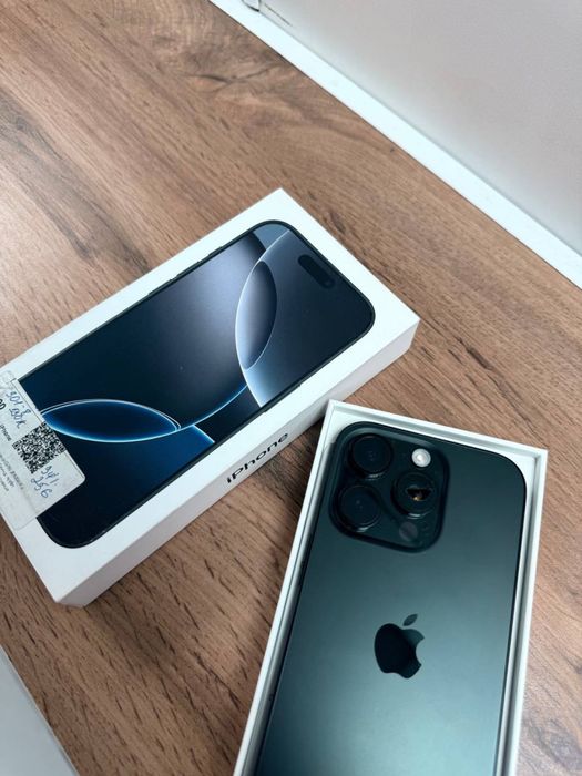 iPhone 16 Pro 256GB/94% Рассрочка 0-0-24