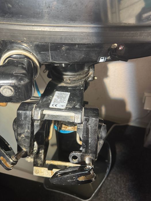 Motor barcă Mercury 4 CP 4 Timpi SAIL POWER (Model 2010)– Cu acte, Călărași