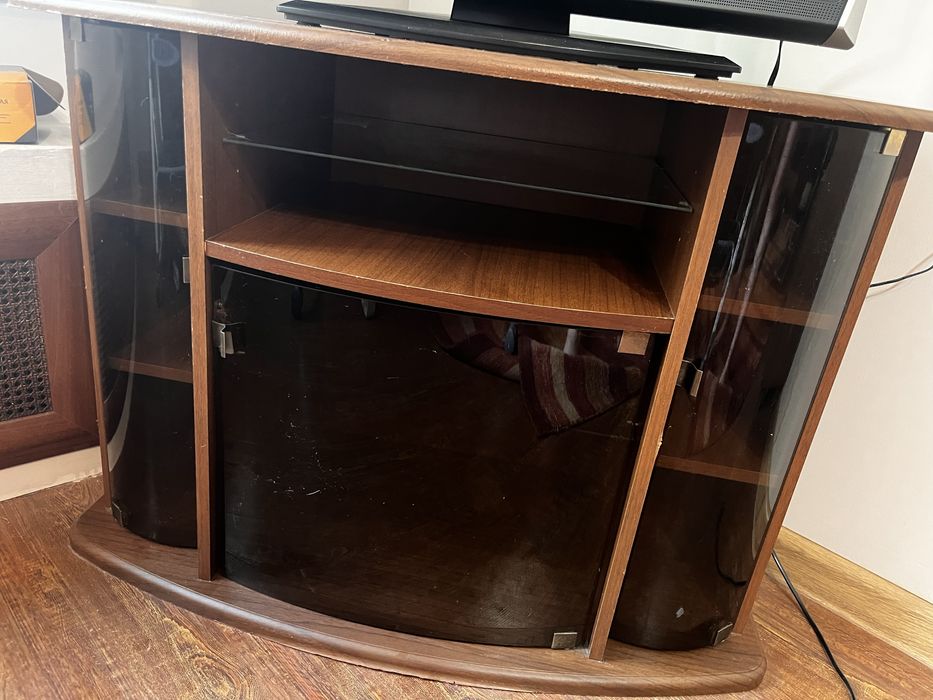 Тумба под телевизор