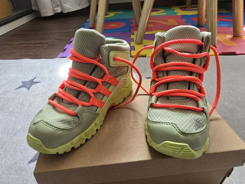 Детски обувки Adidas Terex