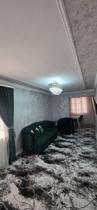 Квартира шахар марказида сотилади. узими уйим