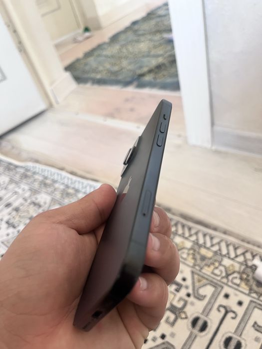 Iphone 15 128гб идиялно