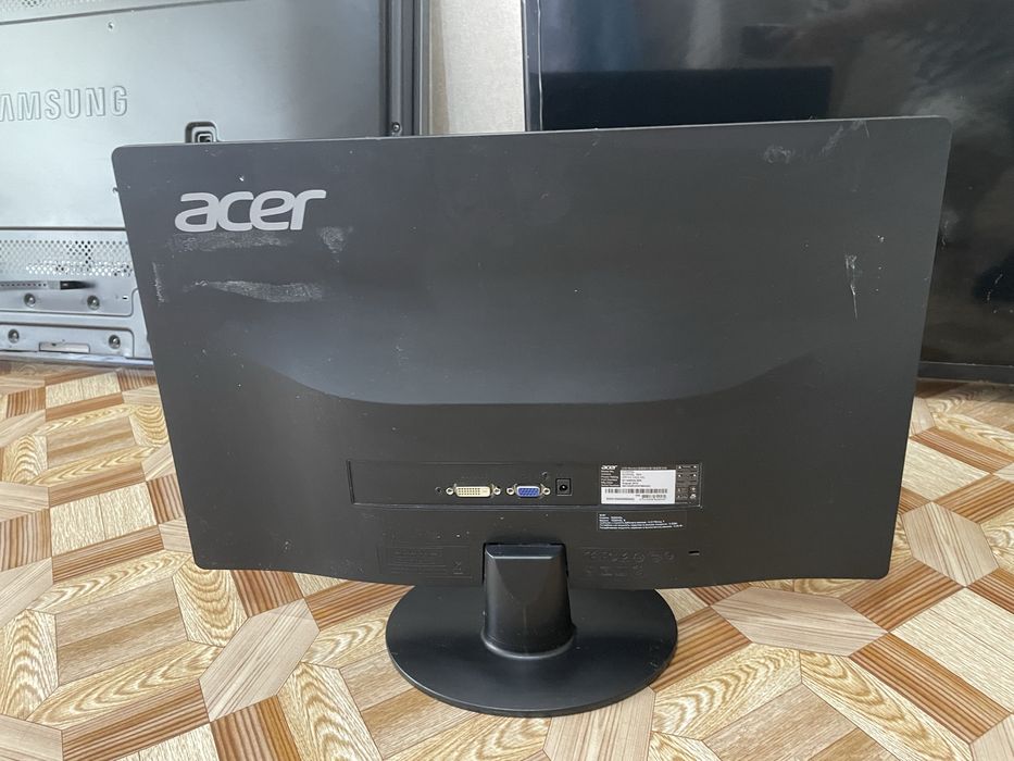 Монитор Acer S220HQL 21.5