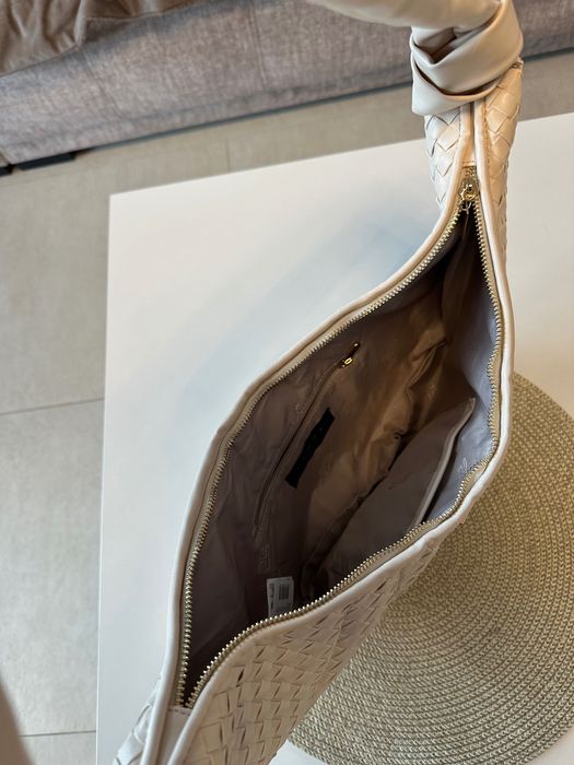 Geanta Lynne Bodybag