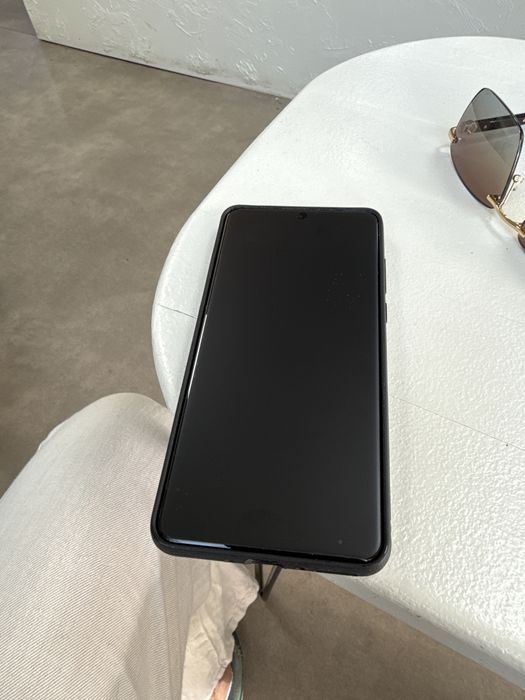 One plus 13 12GB 256GB
