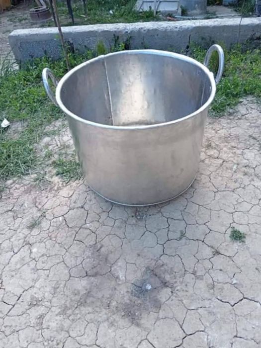 Vând crinte cazane de urdit găleți