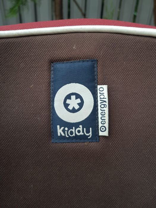Vand scaun copil ptr masina