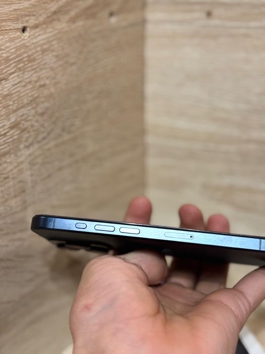 СРОЧНО Iphone 15 Pro 256 В идеальнейшем состоянии.