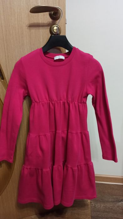Продам платье для девочки