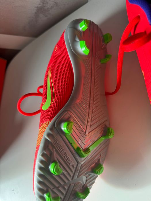 Ghete de fotbal Nike Jr. Mercurial Vapor 14 Club FG/MG, Rosu