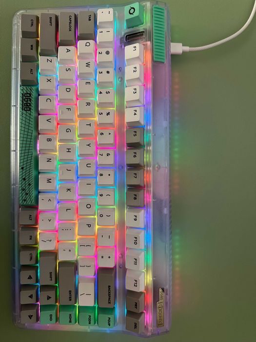 Tastatura mecanica fara fir iQunix OG80 Wormhole, RGB, Gold Pink