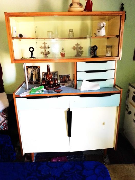 Mobila retro in stare buna