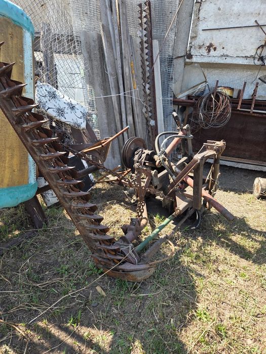 Продам косилку .