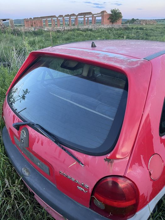 Спойлер заден капак за Opel Corsa Gsi