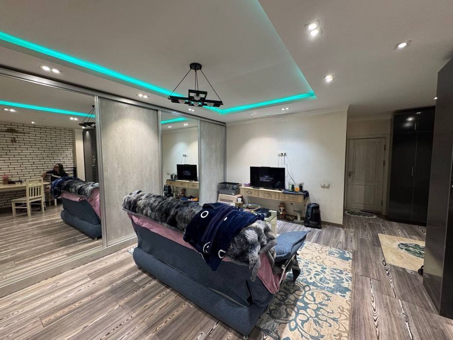 Дархан 3/3/4 77-серия мебель+техника Срочно балкон-2/6 75квм