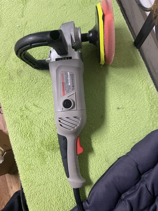 Полировальная машинка