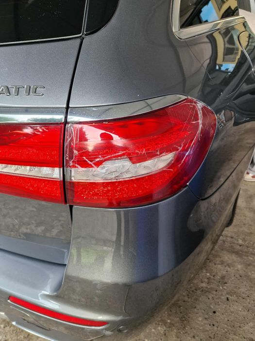 Mercedes benz E 220 AMG LINE( PREMIUM PLUS) G