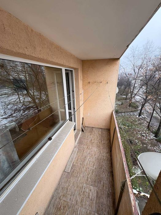 Дава се под наем Тристаен апартамент в София, Люлин 2 - 94 кв.м за 573.24 € - Снимка #2