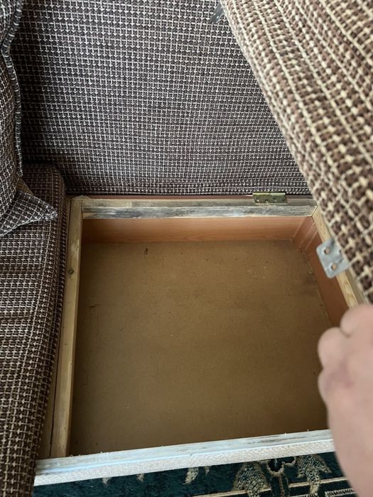 Диван - трансформер с подушками