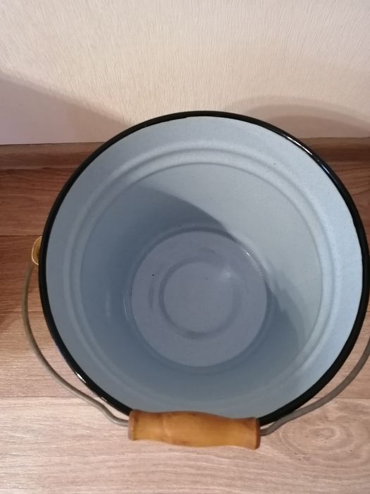 Ведро эмалированное