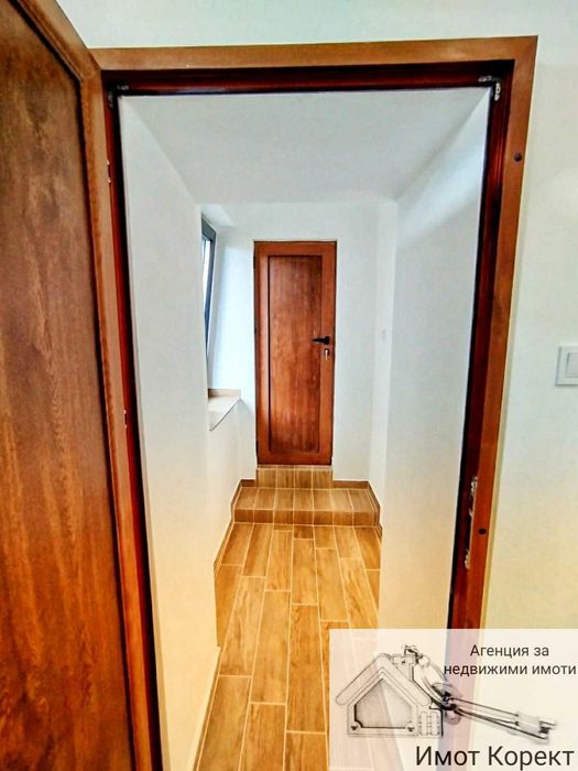Дава се под наем Едностаен апартамент в Асеновград - 40 кв.м за 298.86 € - Снимка #4