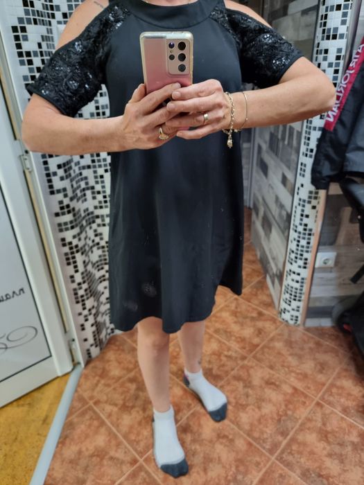 Много рокли в отлично състояние-всичко от обявата за 80 лв общо