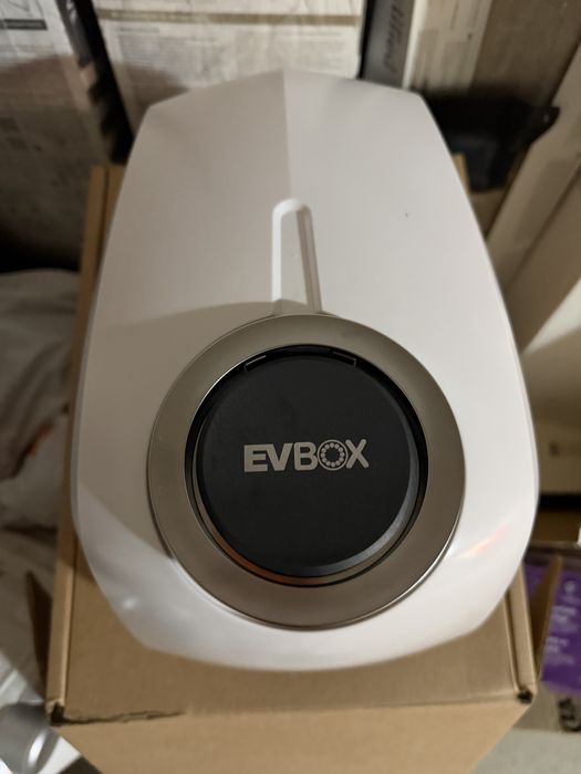 Зарядна станция за Електромобил/EV Box Elvi 22kw