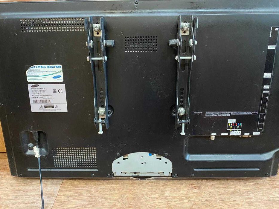 Телевизор Samsung 32' ue32c400pw с кронштейном