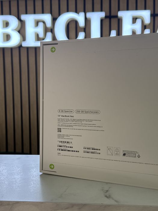 MacBook Neo / 13” / 256GB / 8GB RAM / Citrus / Sigilat