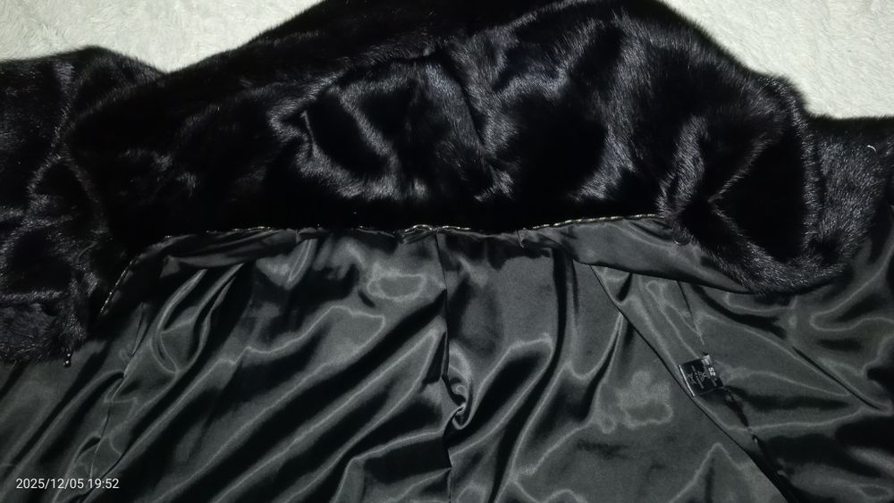 Шуба норковая, продам