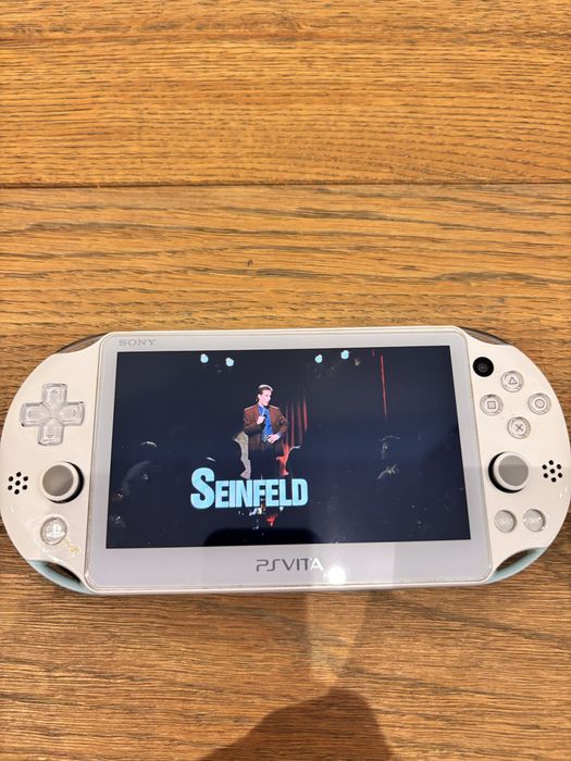 Ps Vita Sony 2000 , slim , modata , card 128GB, peste 8000 de jocuri incluse
