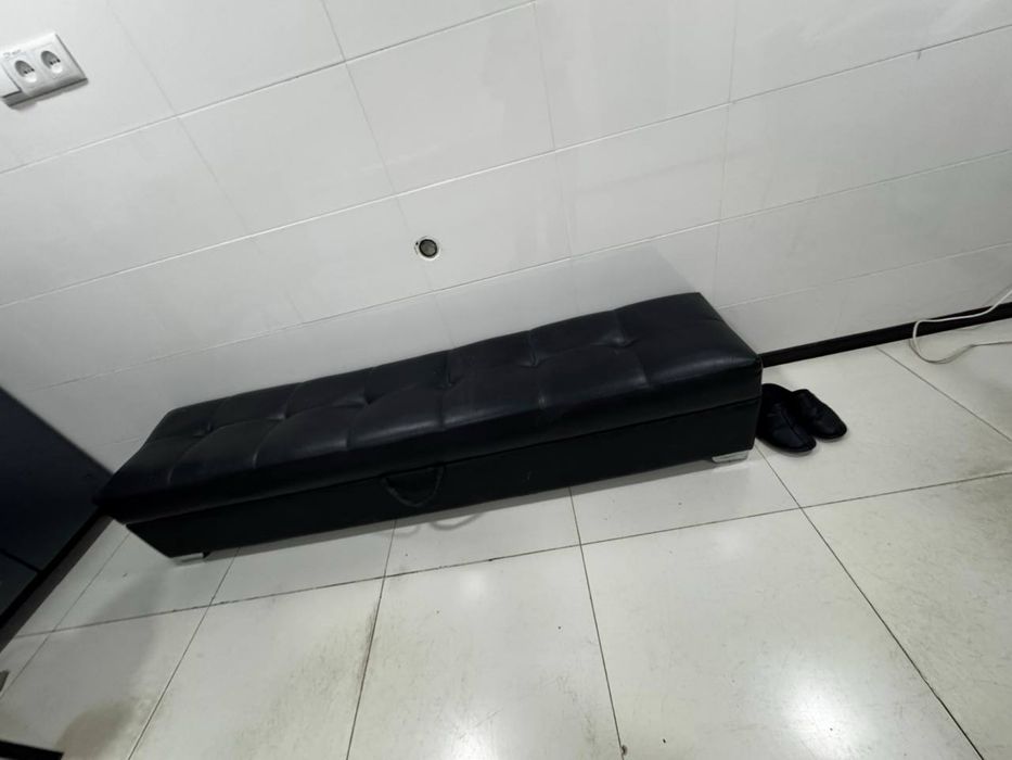 СРОЧНО диван сотилад !!