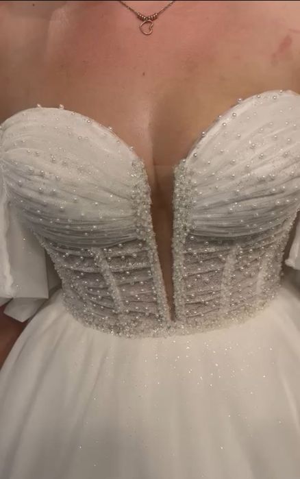 Булчинска рокля в отлично състояние