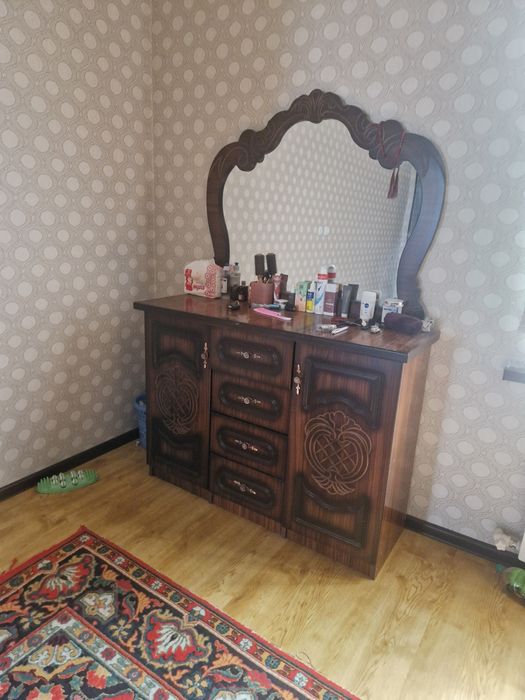 Спальный гарнитур б/у