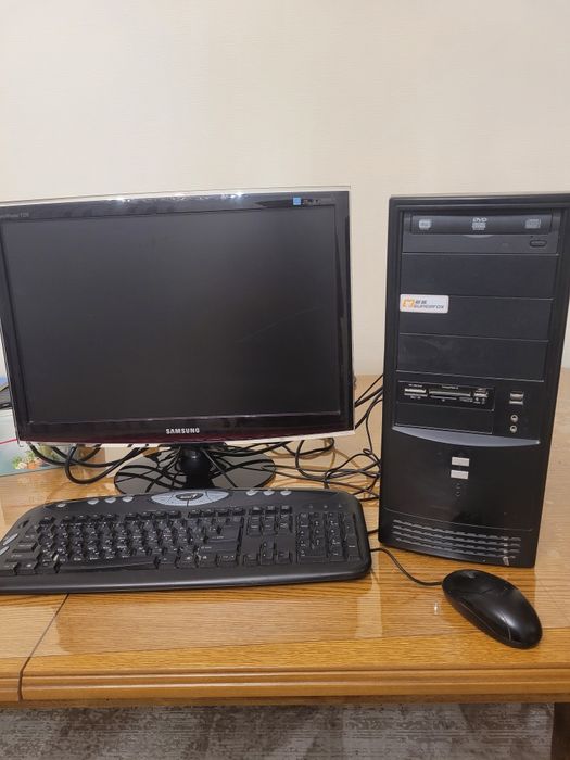 Продам компьютер в комплекте,