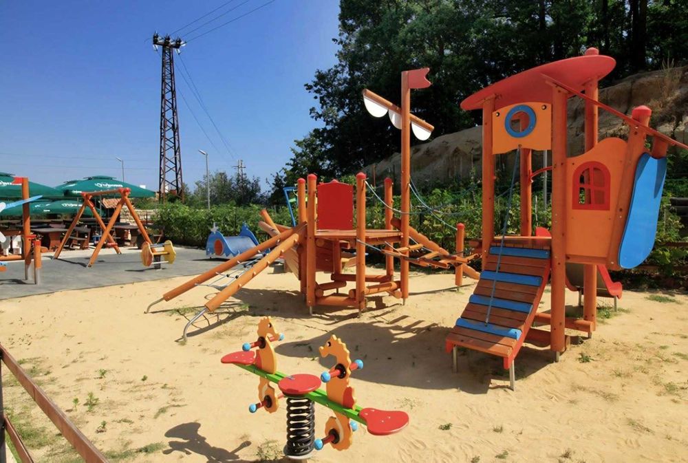 Продавам Студио до плажа в Шкорпиловци | Басейн | Готово за нощувки