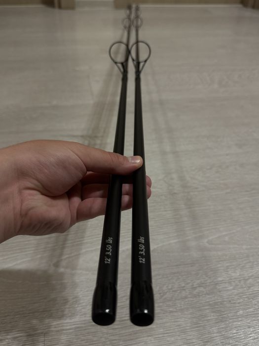 O bază de lansetă Prologic C-Series 3.60m 3.5lbs 2seg