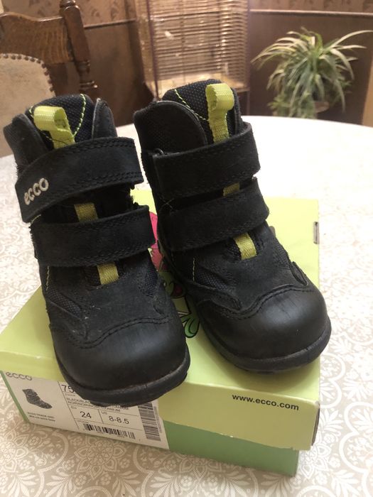 Ботиночки ECCO размер 24