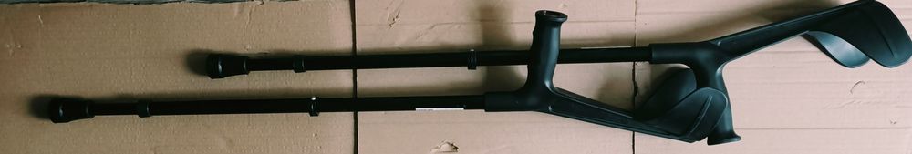 Подлакотник костыл