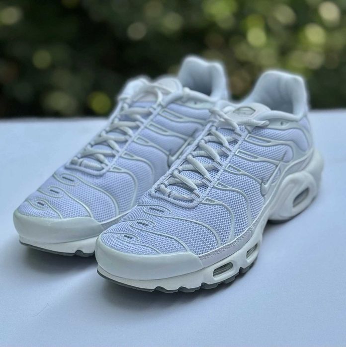 Nike Air Max TN Triple White
