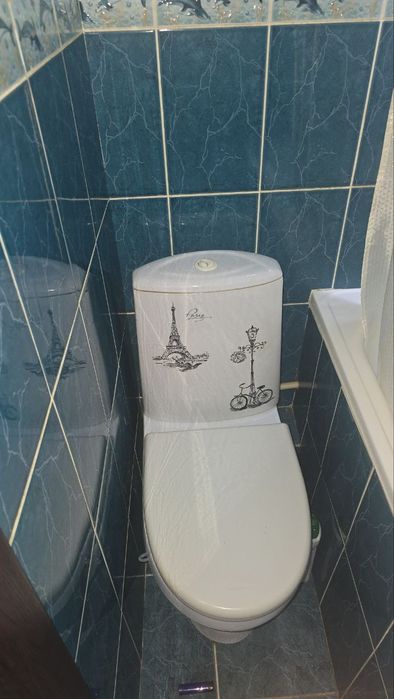 Чиланзар 2 квартал 1/4/4  кирпич